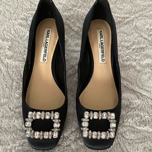 Karl Lagerfeld 6.5 black heel
